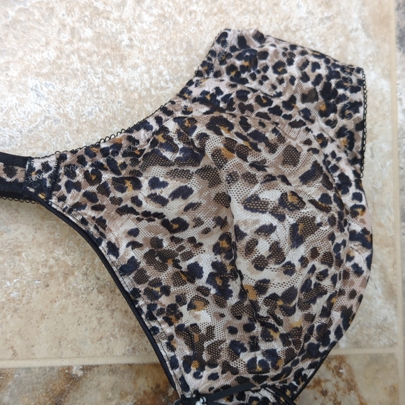 38C Wacoal Animal Print Bra Leopard Plus Underwire No Padding - Picture 2 of 10